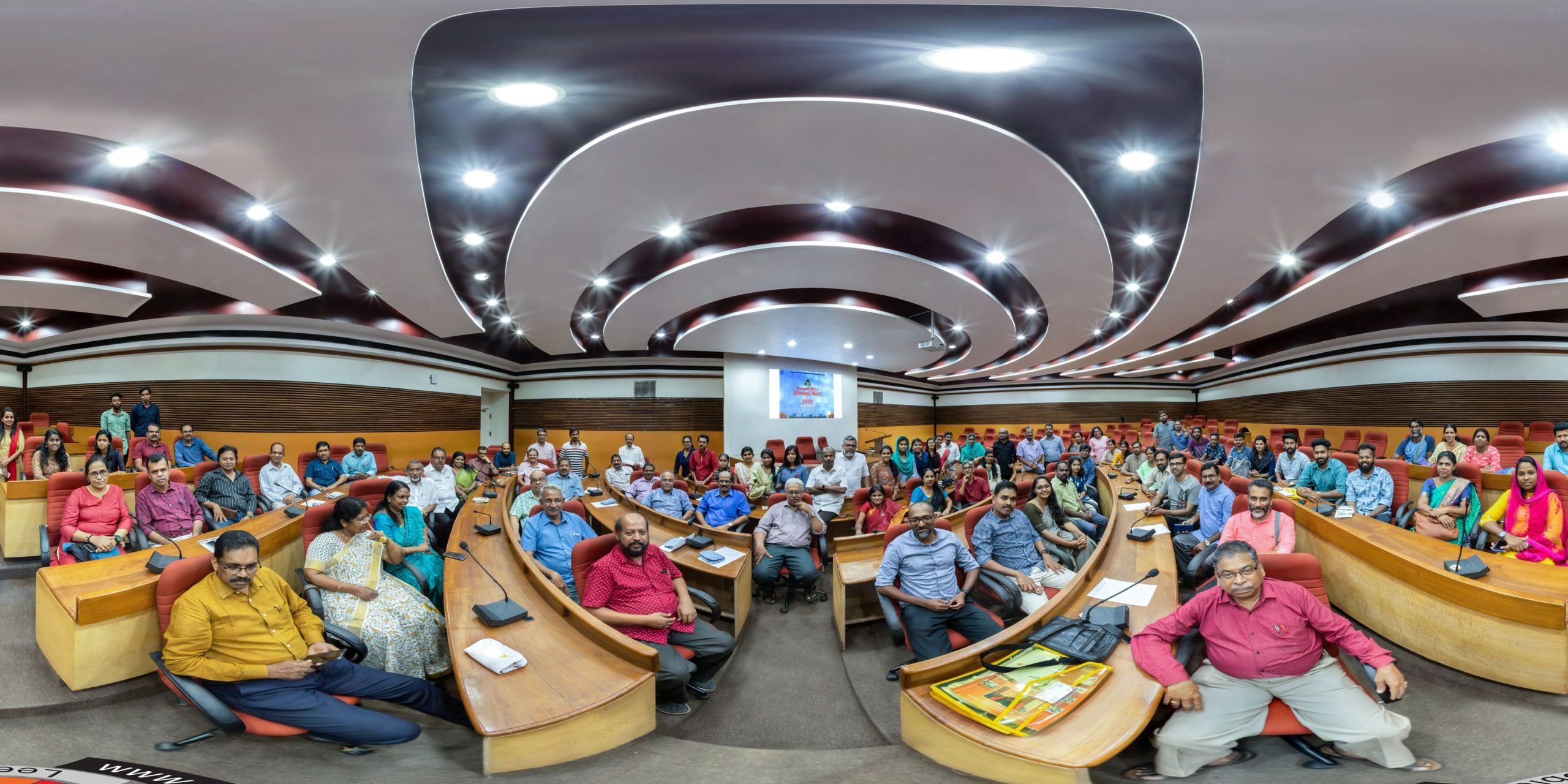 DCJ alumni meet brings media veterans closer to cubs