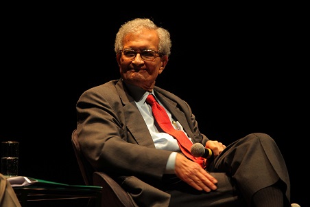 Business tycoons pledge support to Kerala to build a modern economy