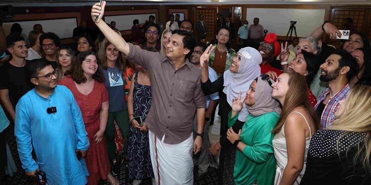 Kerala Blog Express run will inspire travelers: Kerala Tourism Minister